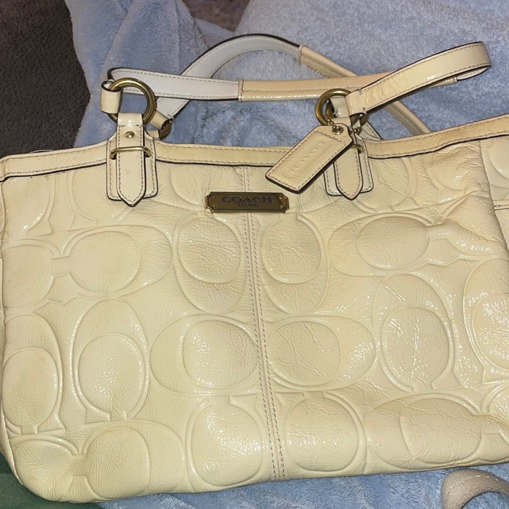 Super cute coach handbag